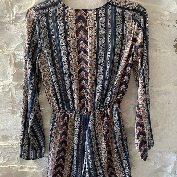 H&M Patterned Romper - Picture 3 of 3